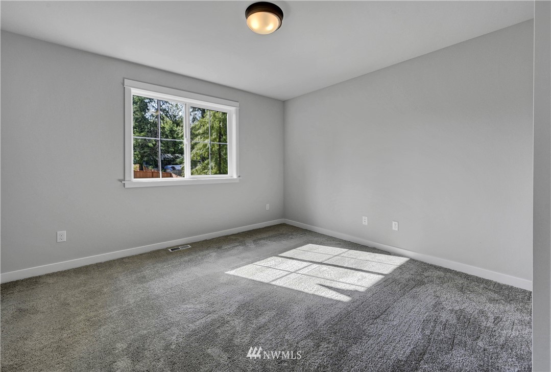 23143 Meridian Avenue South Bothell, WA 98021 - Photo 35 of 40