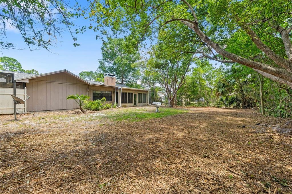 7447 Dundee Way Weeki Wachee, FL 34613 - Photo 31 of 35