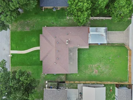 $270,000 | 152 Stardust Lane, DeSoto, TX 75115