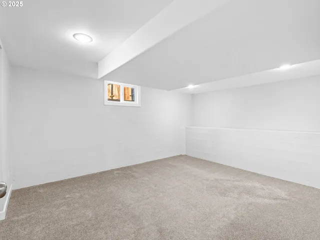 $599,900 | 1520 12th Street, Oregon City, OR 97045