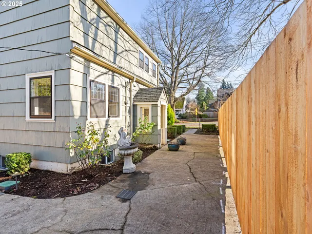 $599,900 | 1520 12th Street, Oregon City, OR 97045