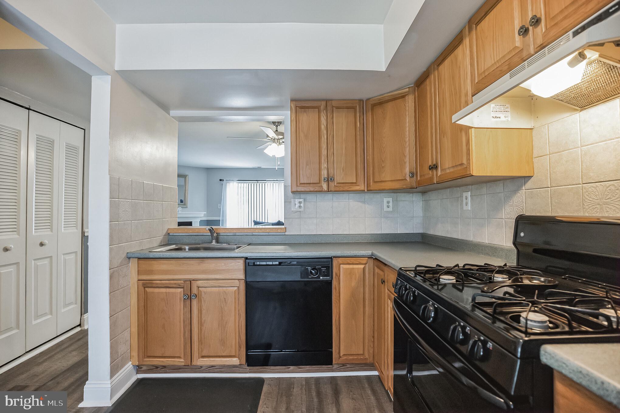 3575 Dows Road Philadelphia, PA 19154 - Photo 8 of 30 Gallery Image 8