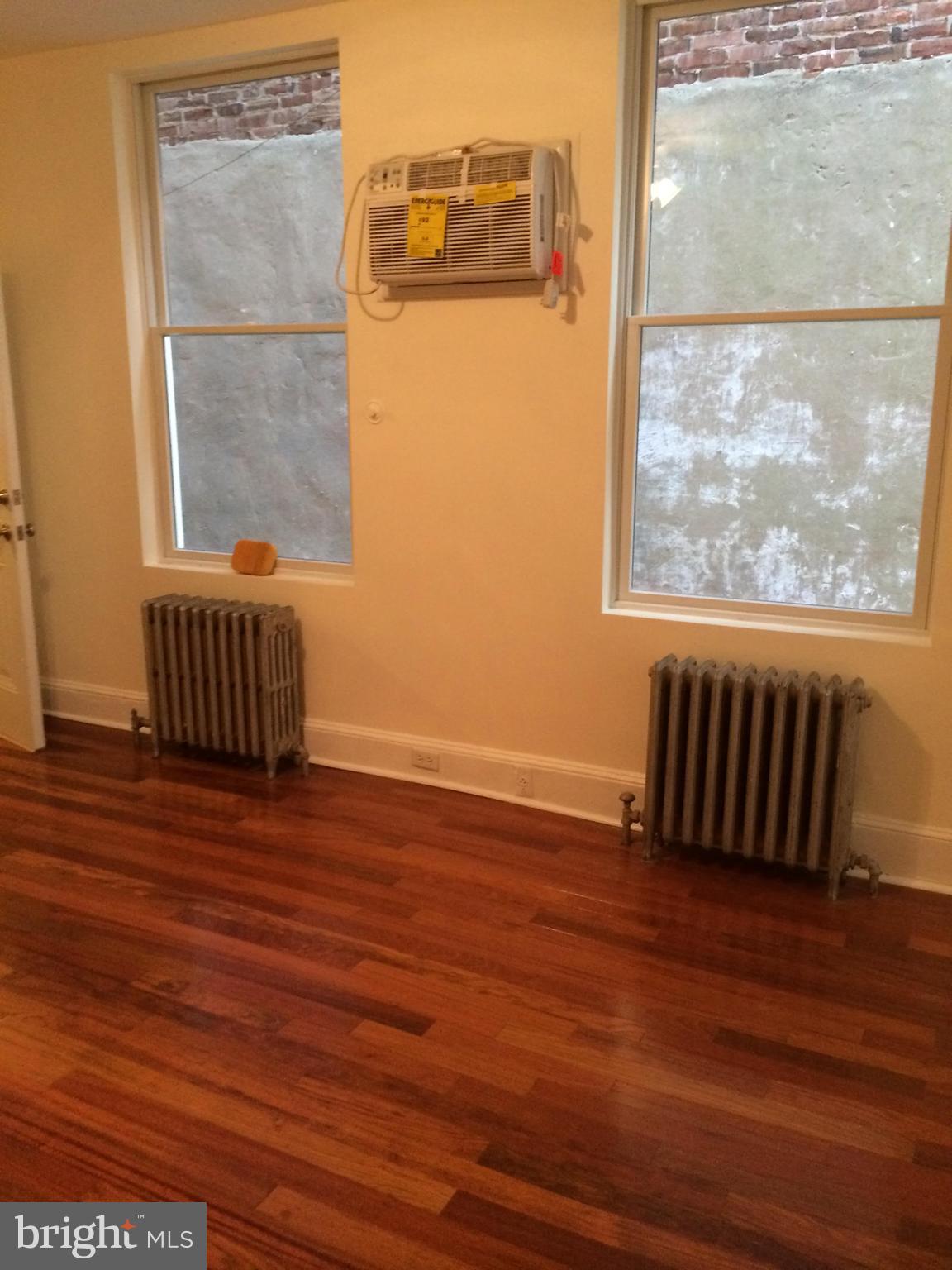 802 South 2nd Street Philadelphia, PA 19147 - Photo 10 of 33