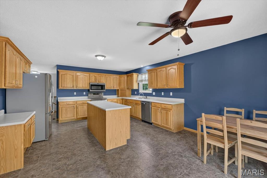 813 E Haven Waterloo, IL 62298 - Photo 14 of 55