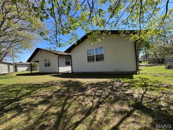 $249,900 | 1805 Zehm Avenue, Poplar Bluff, MO 63901