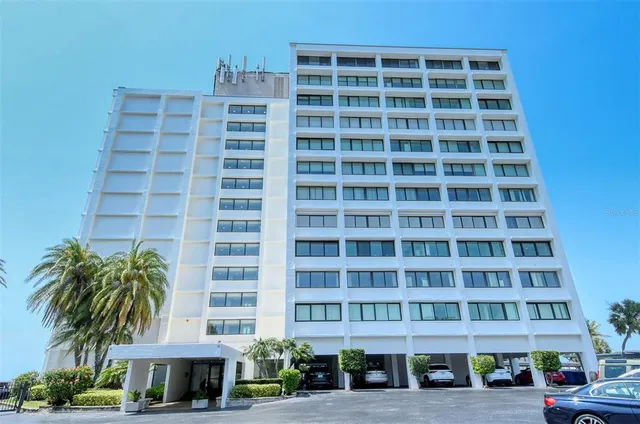 $9,000 | 4822 Ocean Boulevard, Unit 2F, Sarasota, FL 34242