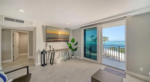 $9,000 | 4822 Ocean Boulevard, Unit 2F, Sarasota, FL 34242