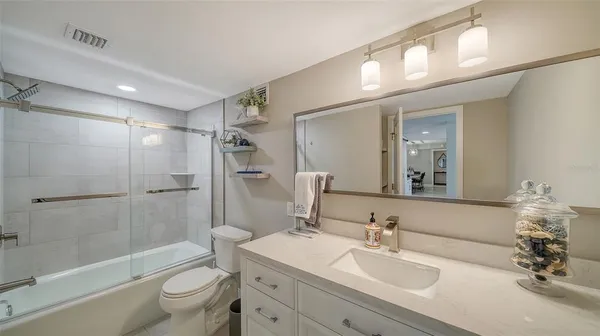 $9,000 | 4822 Ocean Boulevard, Unit 2F, Sarasota, FL 34242