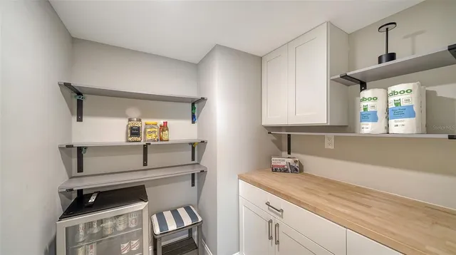 $9,000 | 4822 Ocean Boulevard, Unit 2F, Sarasota, FL 34242