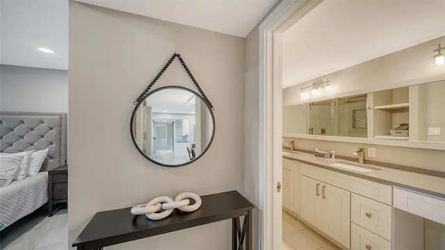 $9,000 | 4822 Ocean Boulevard, Unit 2F, Sarasota, FL 34242