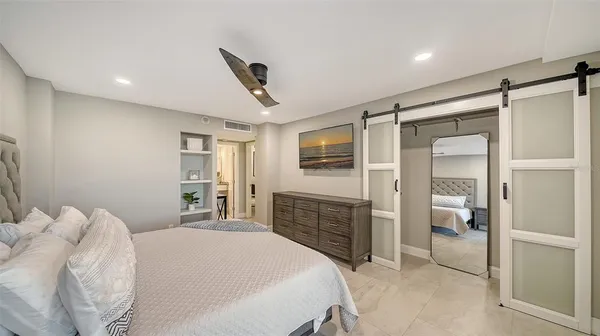 $9,000 | 4822 Ocean Boulevard, Unit 2F, Sarasota, FL 34242