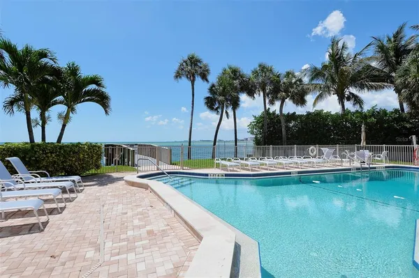 $9,000 | 4822 Ocean Boulevard, Unit 2F, Sarasota, FL 34242