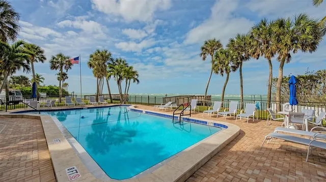 $9,000 | 4822 Ocean Boulevard, Unit 2F, Sarasota, FL 34242