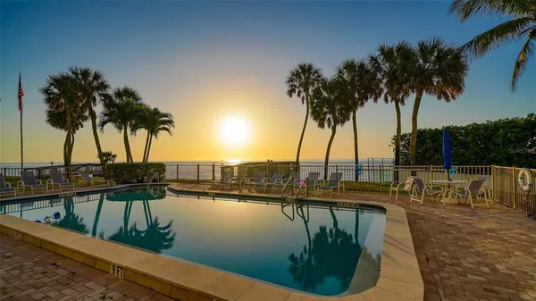 $9,000 | 4822 Ocean Boulevard, Unit 2F, Sarasota, FL 34242