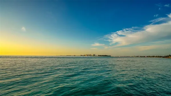 $9,000 | 4822 Ocean Boulevard, Unit 2F, Sarasota, FL 34242