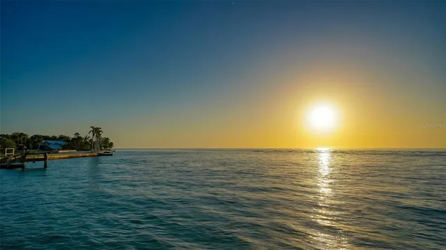 $9,000 | 4822 Ocean Boulevard, Unit 2F, Sarasota, FL 34242