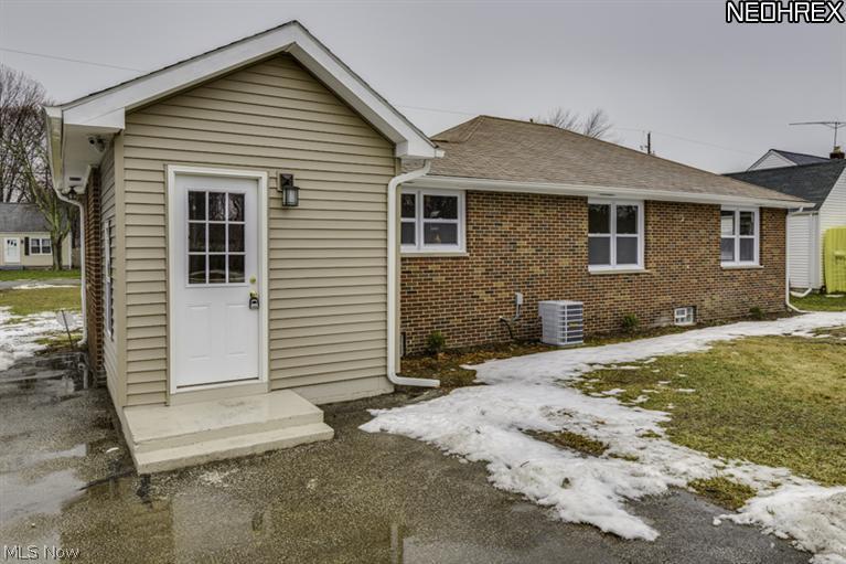 90 Lyndale Road Painesville, OH 44077 - Photo 5 of 25 Gallery Image 5