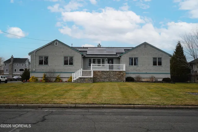 $1,250,000 | 500 Port Au Peck Avenue, Oceanport, NJ 07757