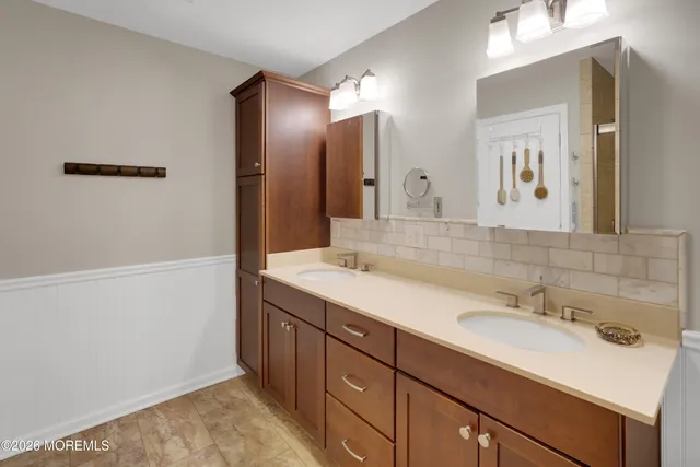 $1,250,000 | 500 Port Au Peck Avenue, Oceanport, NJ 07757