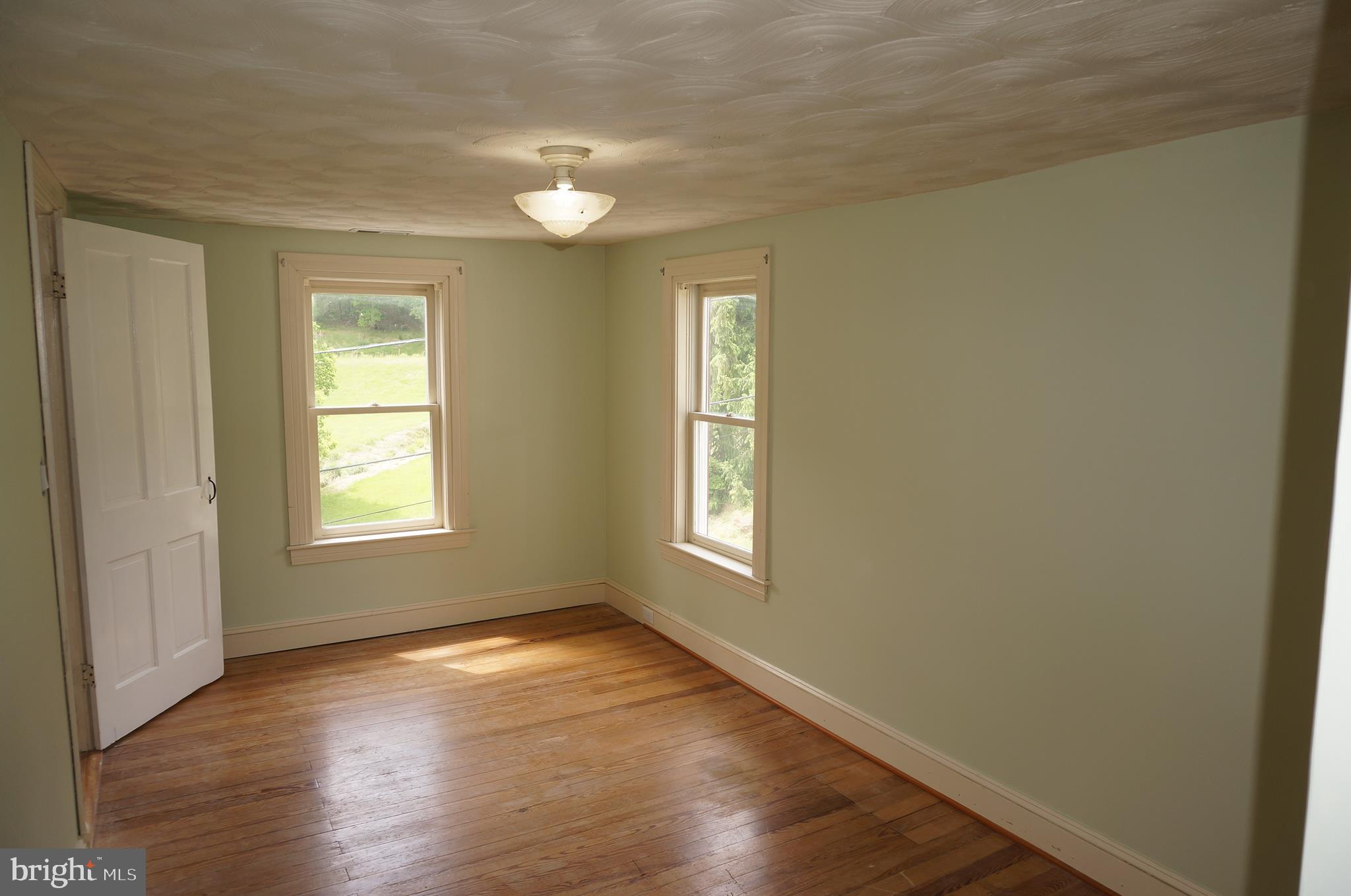 6425 Zittlestown Road Boonsboro, MD 21713 - Photo 32 of 57 2nd Bedroom Off Bath