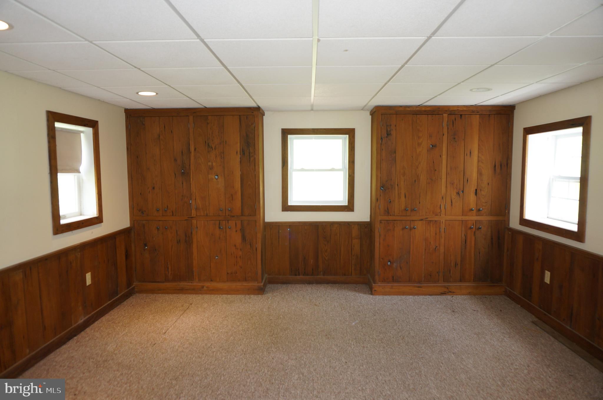 6425 Zittlestown Road Boonsboro, MD 21713 - Photo 45 of 57 Beautiful Custom Built-Ins Half Wall Wood Panels