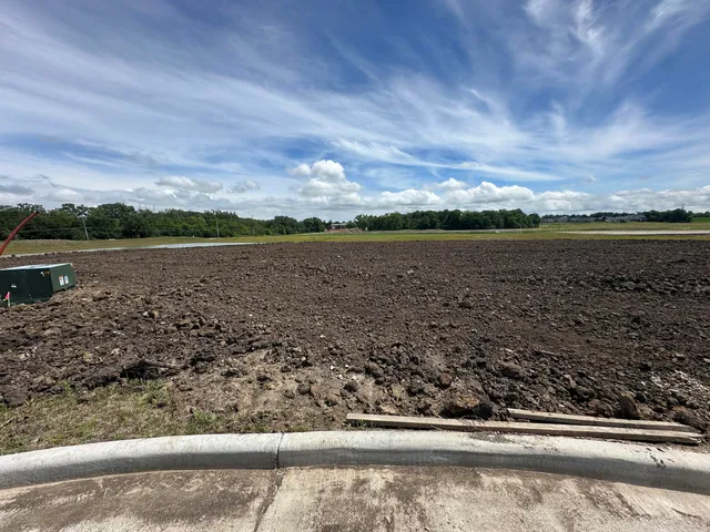 $270,000 | Lt10 Lt10 Norbert Court, New Berlin, WI 53151