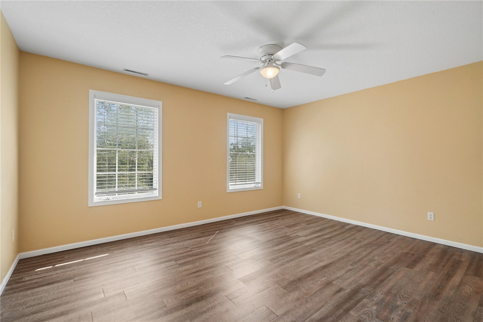 3364 Feather Ridge Road Toddville, IA 52341 - Photo 13 of 36 Gallery Image 13