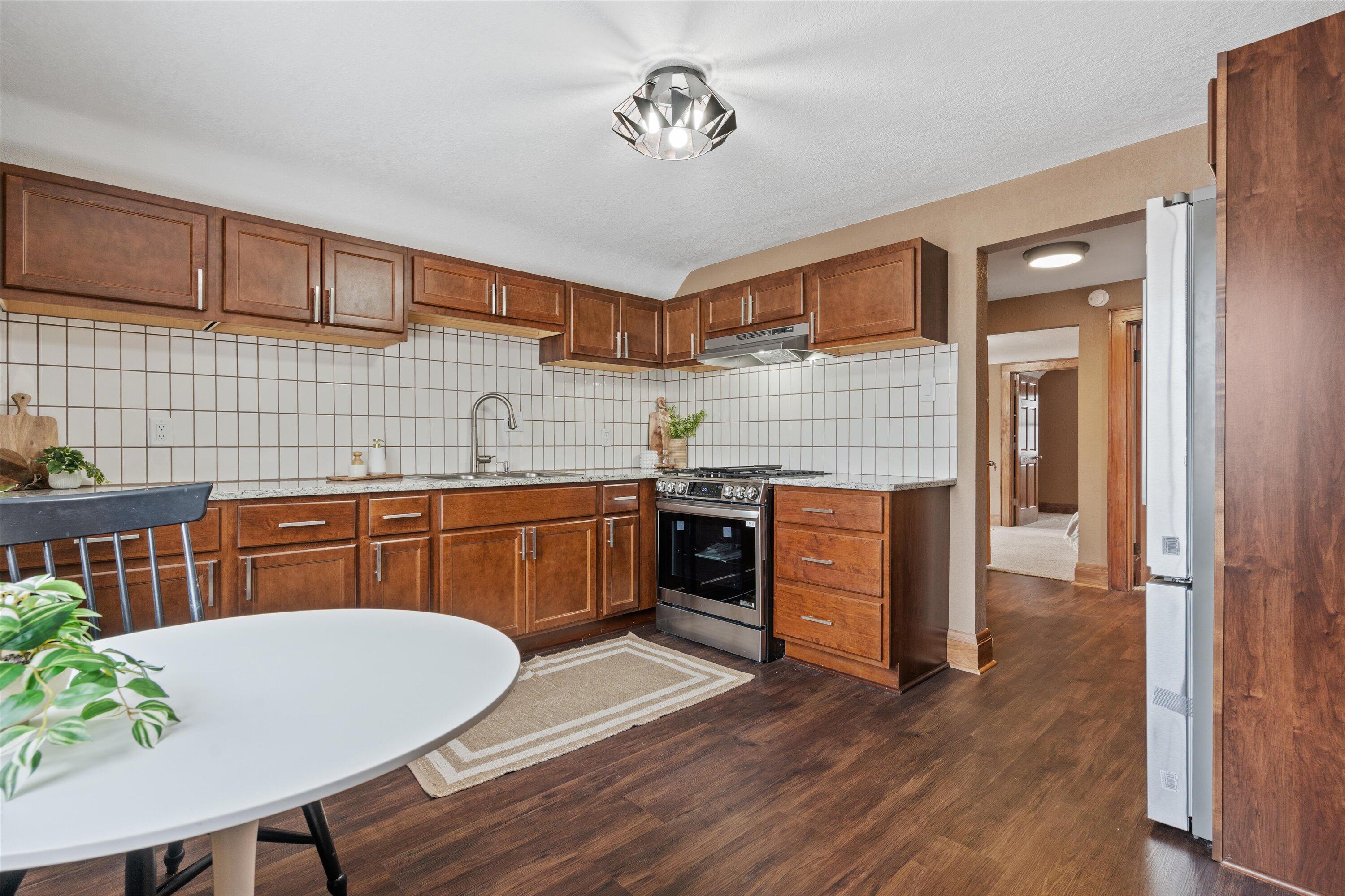 5352 North 39th Street, Unit 5352A Milwaukee, WI 53209 - Photo 27 of 42 So many cabinets