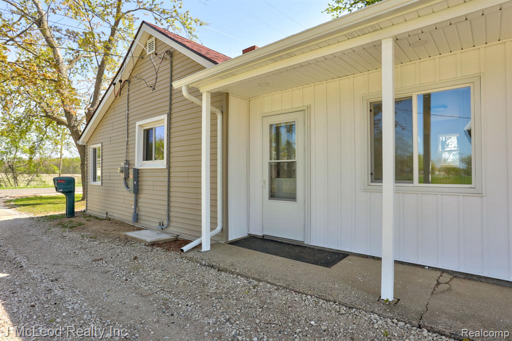 7016 East Dodge Road Mount Morris, MI 48458 - Photo 8 of 67