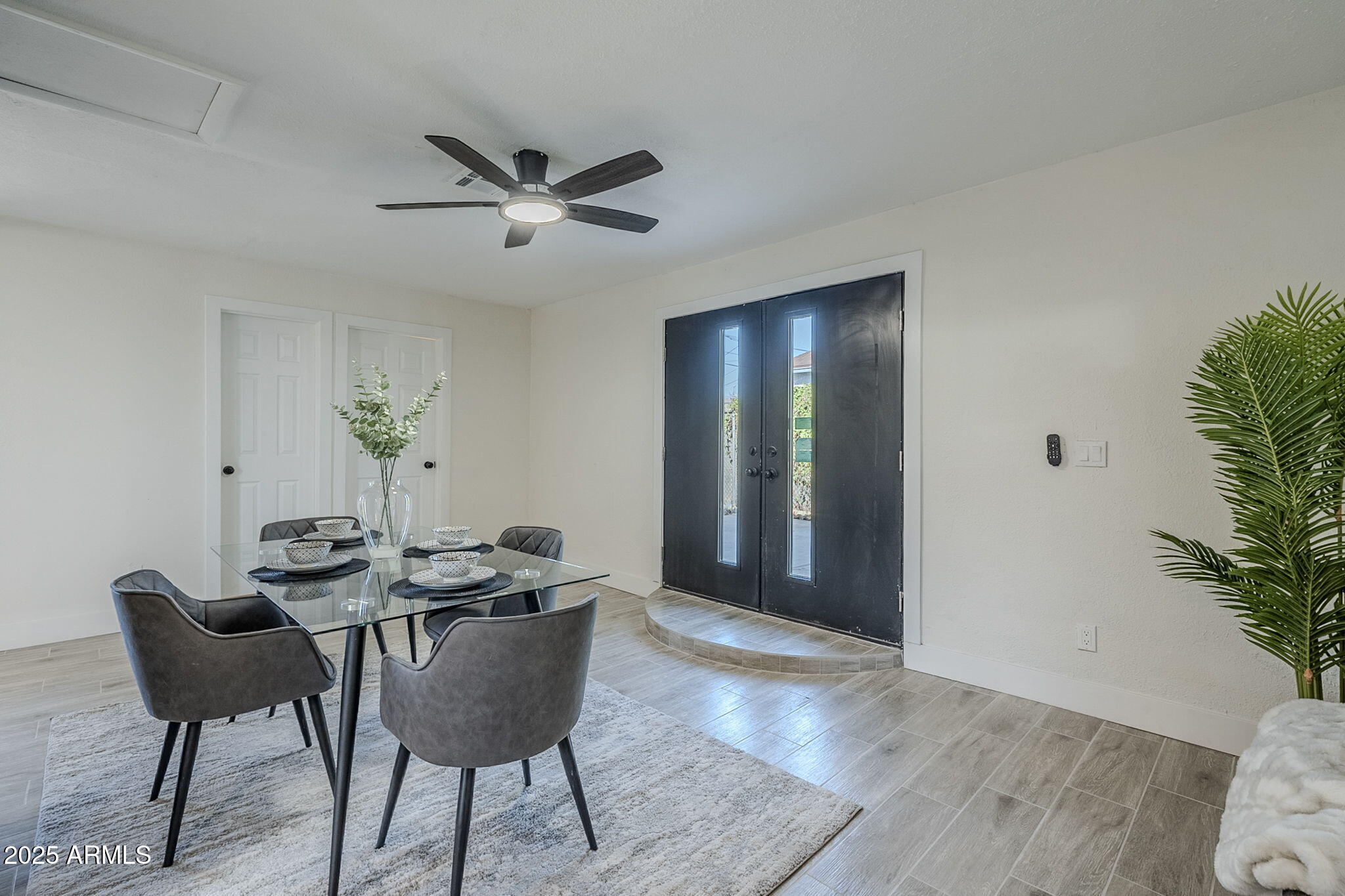 8644 West Mountain View Road Peoria, AZ 85345 - Photo 6 of 35 a dining room with furniture and window