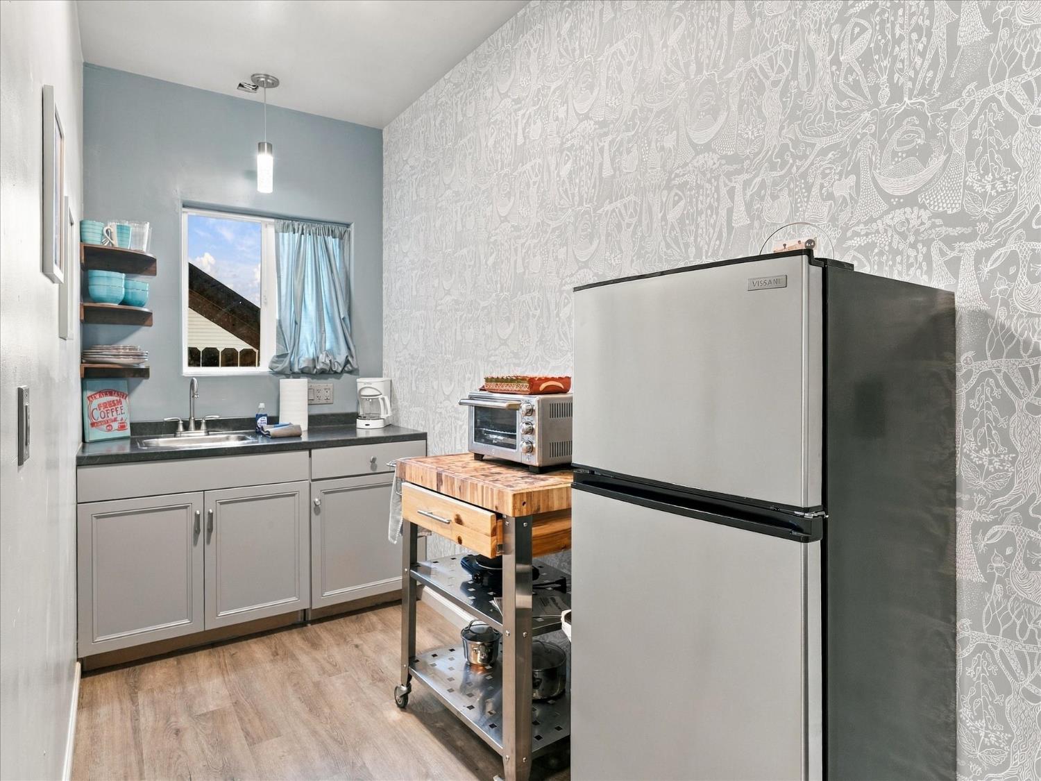 51571 Coyote Ridge Road Oakhurst, CA 93644 - Photo 59 of 83 Inside the apartment
