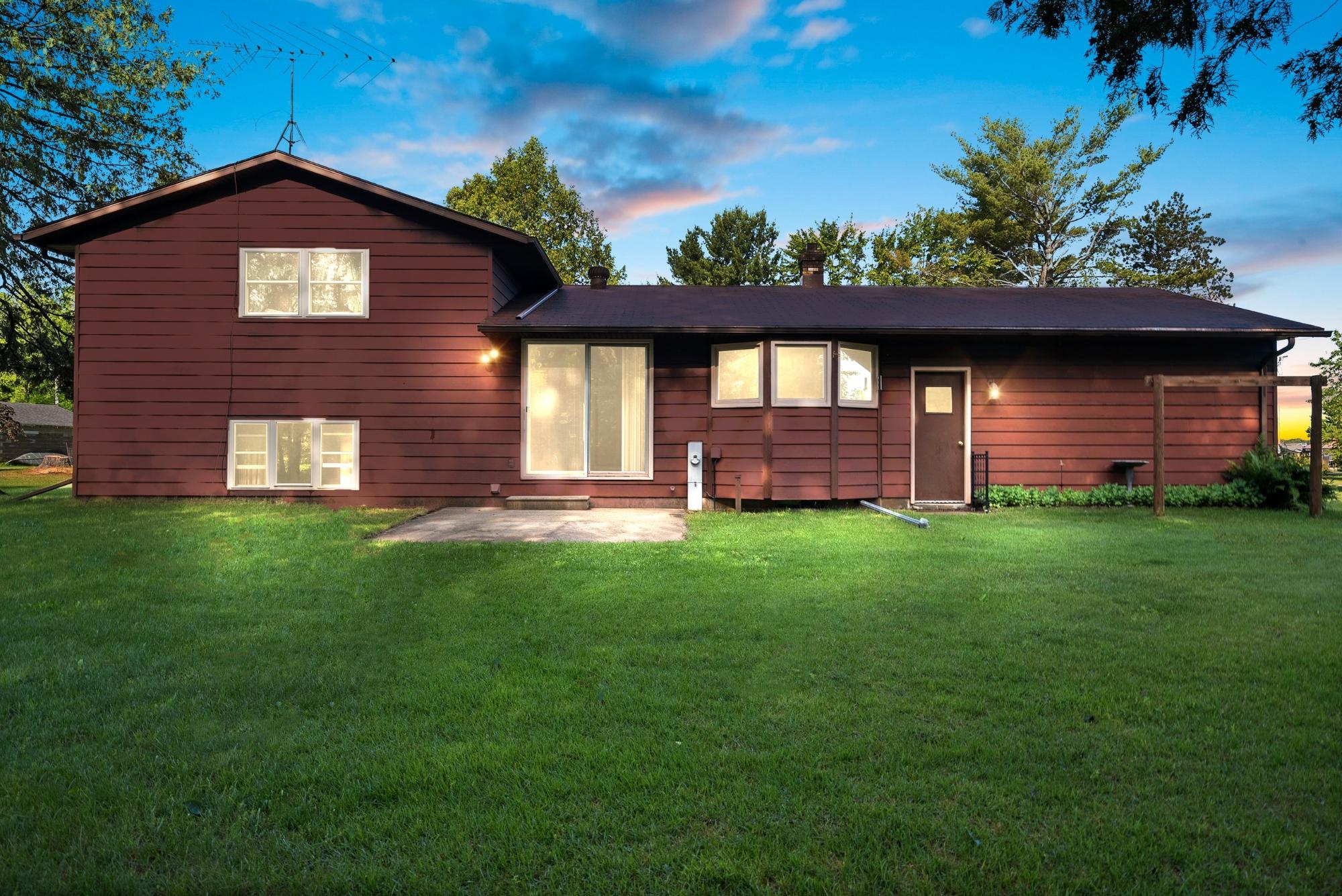 13144 Parkway Road Pound, WI 54161 - Photo 2 of 44 Gallery Image 2