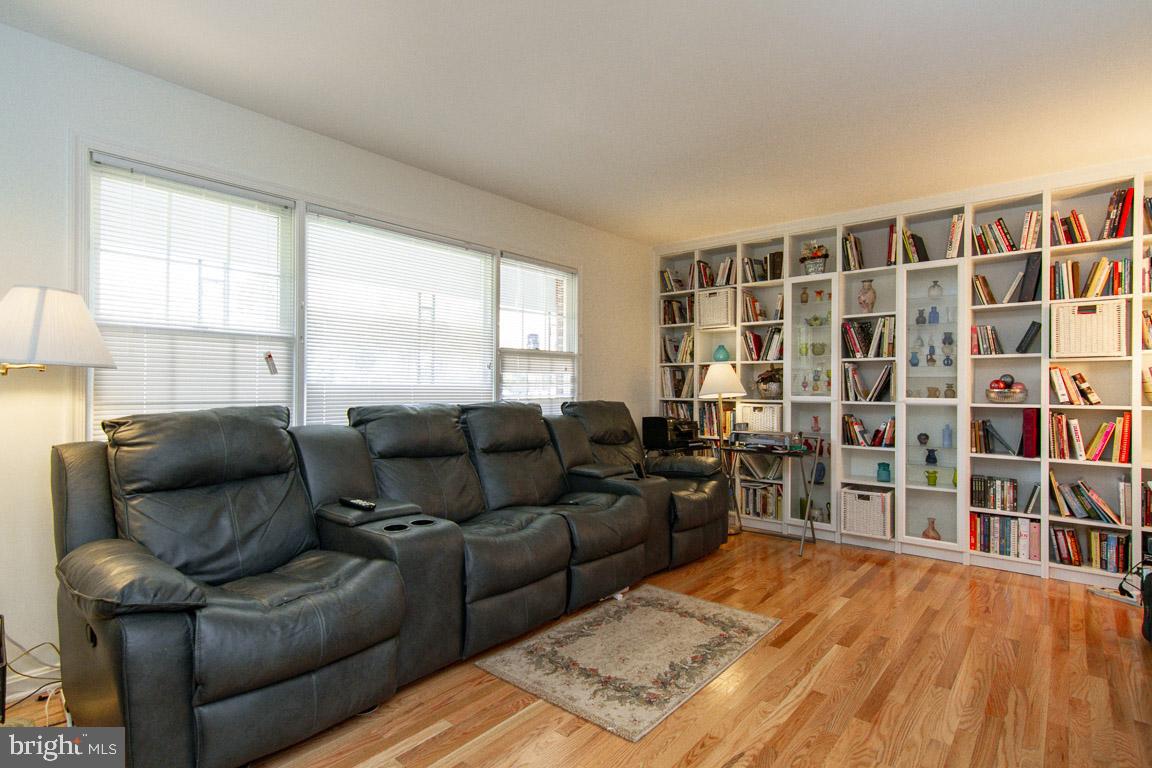 2191 Sebastian Road Fredericksburg, VA 22405 - Photo 6 of 34 Family Room