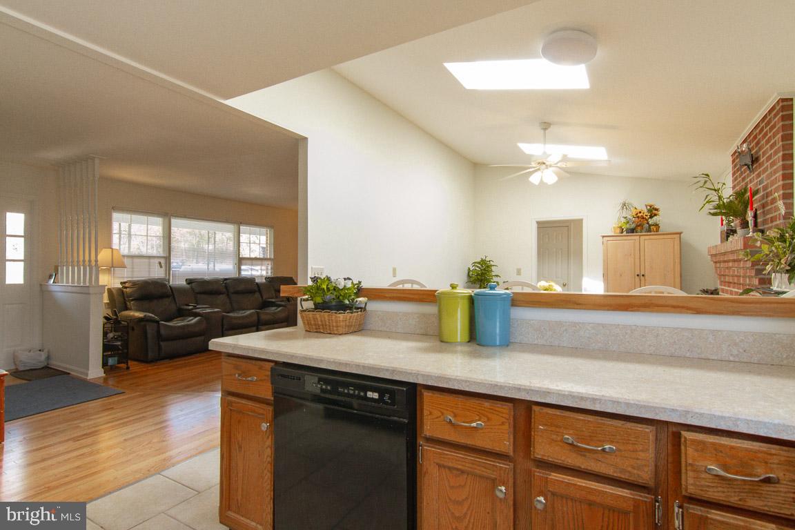2191 Sebastian Road Fredericksburg, VA 22405 - Photo 10 of 34 Kitchen