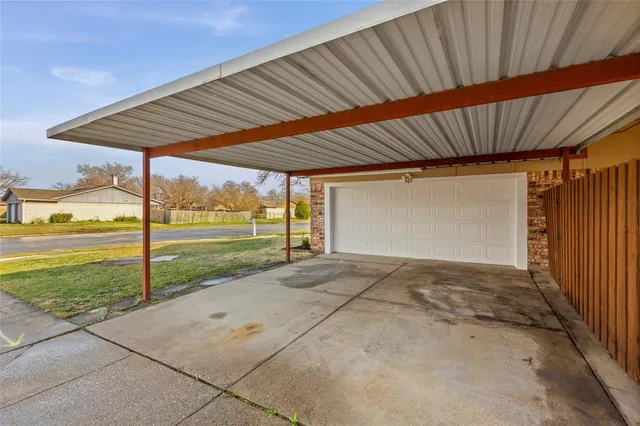 $269,900 | 565 Park Center Boulevard, Saginaw, TX 76179