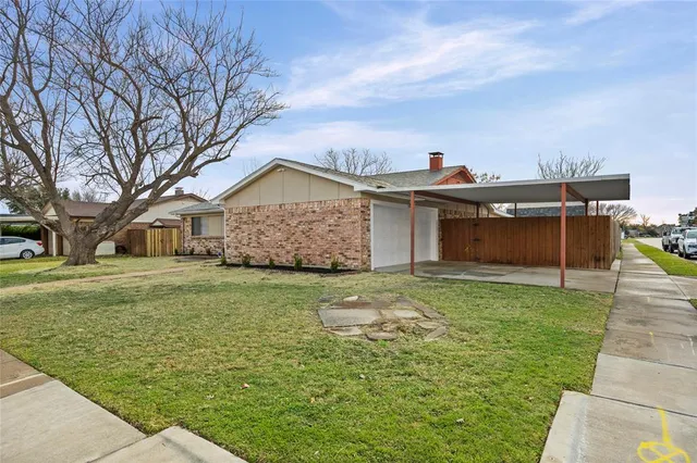 $269,900 | 565 Park Center Boulevard, Saginaw, TX 76179