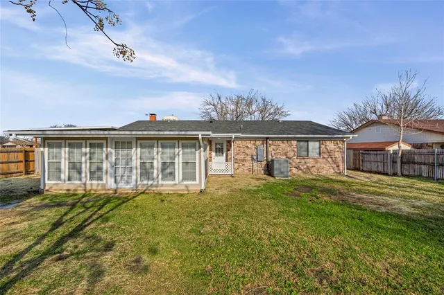 $269,900 | 565 Park Center Boulevard, Saginaw, TX 76179