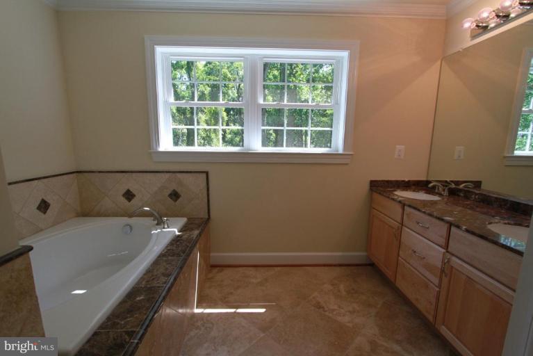 41420 Red Hill Road Leesburg, VA 20175 - Photo 17 of 30 Bath #2