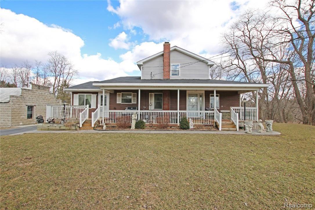 11413 Kipp Road Goodrich, MI 48438 - Photo 1 of 47 1) Front.jpg