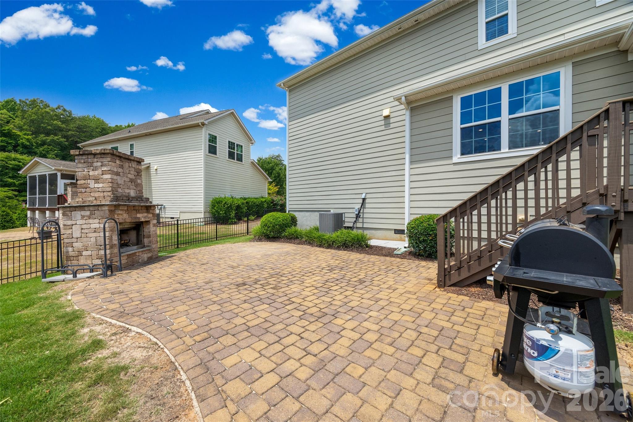1016 Currituck Way York, SC 29745 - Photo 24 of 36