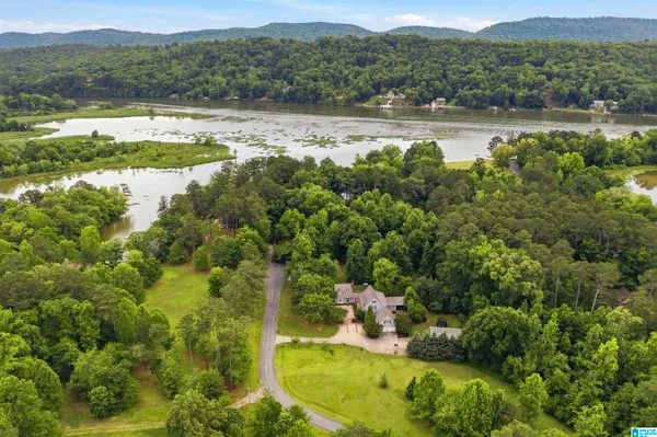 $629,000 | 130 Aniska Drive, Gadsden, AL 35901