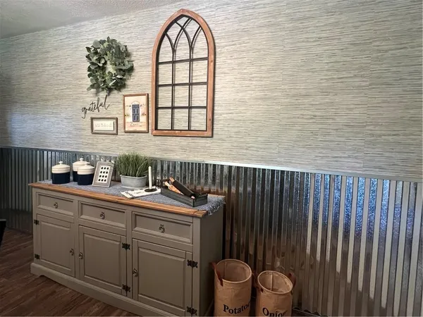 $259,900 | 2617 South Hermitage Road, Hermitage, PA 16148