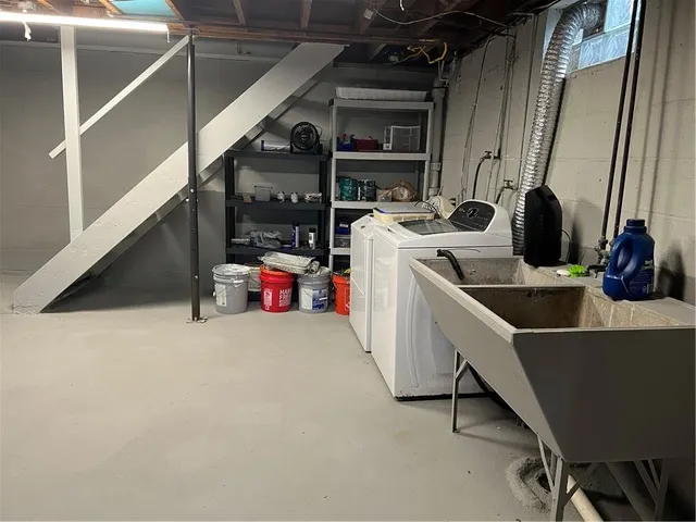 $270,000 | 2617 South Hermitage Road, Hermitage, PA 16148