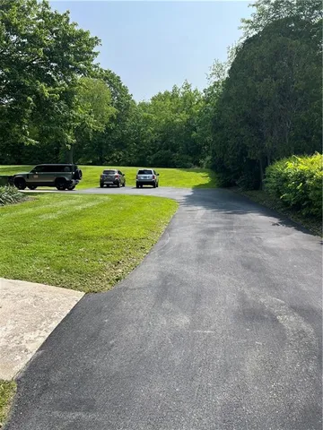 $270,000 | 2617 South Hermitage Road, Hermitage, PA 16148