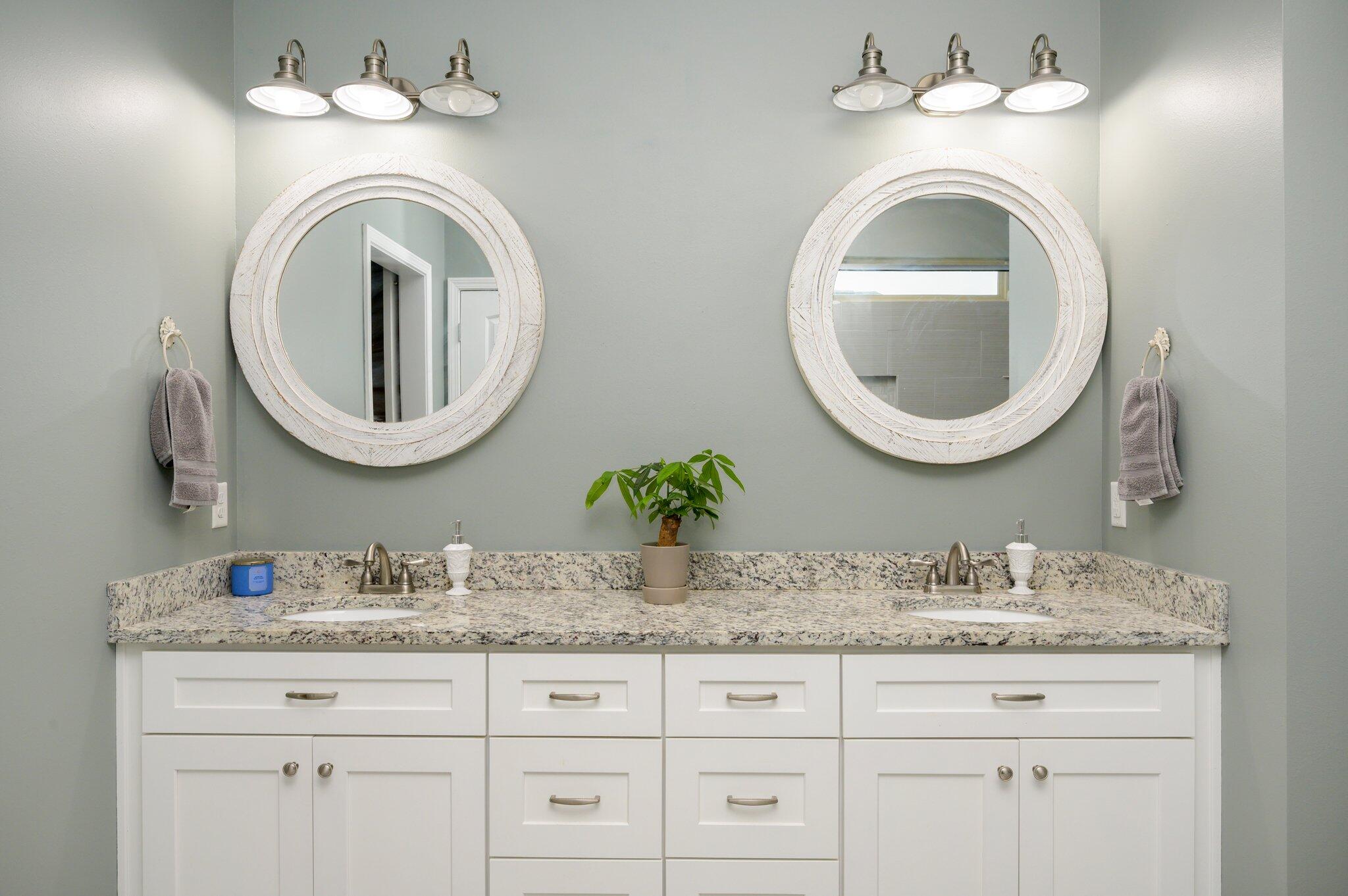 5620 Price Plantation Road Baker, FL 32531 - Photo 28 of 37 a bathroom with a toilet and a mirror
