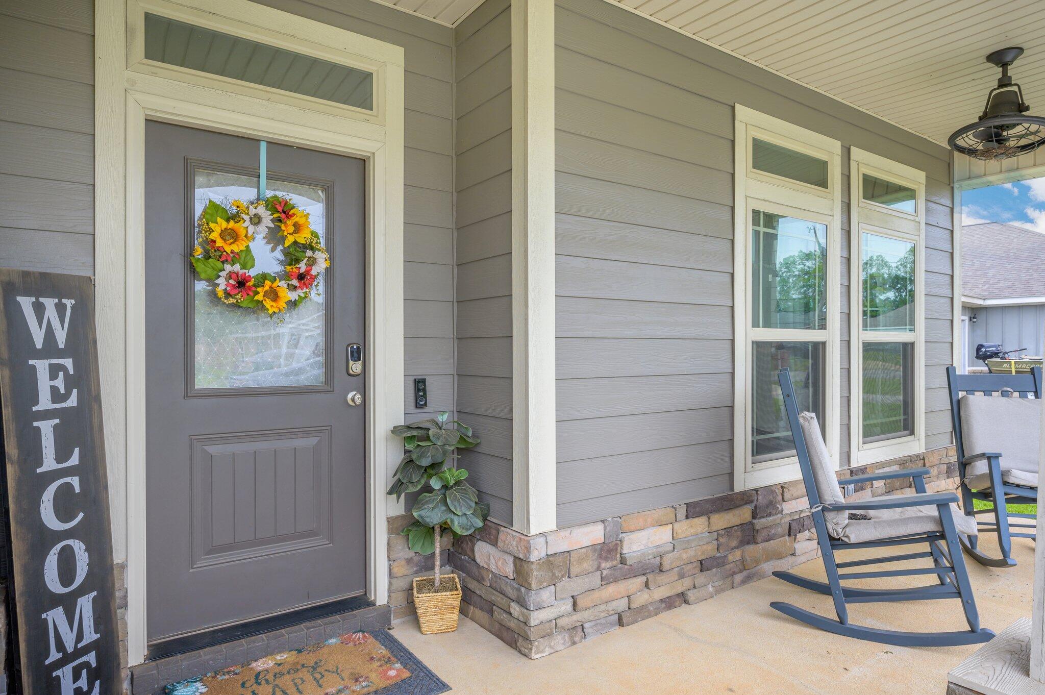 5620 Price Plantation Road Baker, FL 32531 - Photo 4 of 37 a house view with a outdoor space