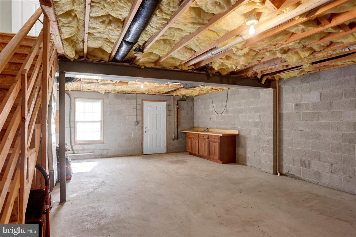 1180 Wanda Drive Hanover, PA 17331 - Photo 28 of 37 a view of a storage room