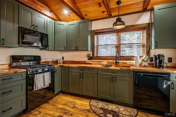 $689,000 | 20 Bear View Drive, Remsen, NY 13438