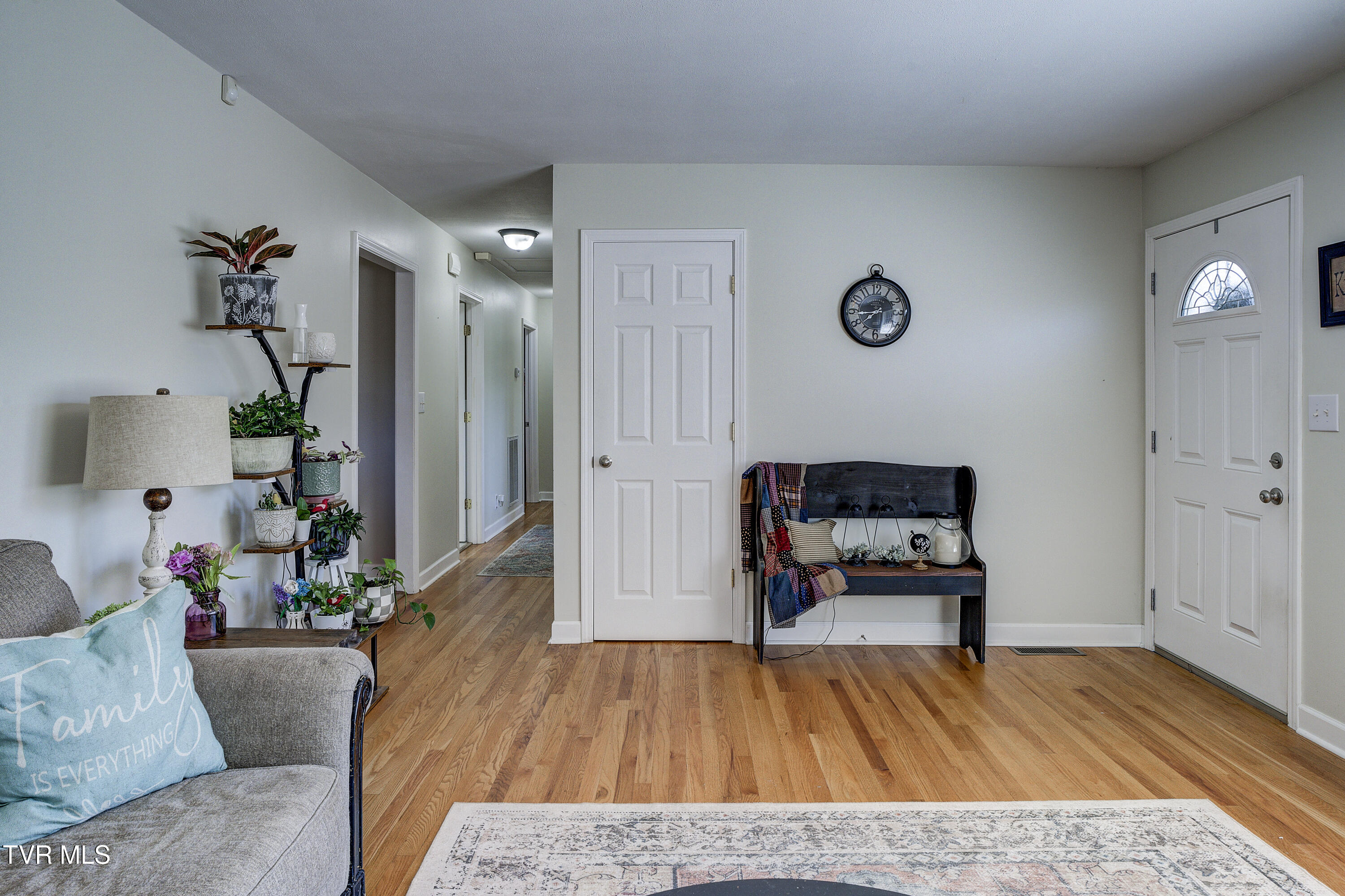 610 Ridgeview Drive Johnson City, TN 37604 - Photo 6 of 54 Ridgefield-3