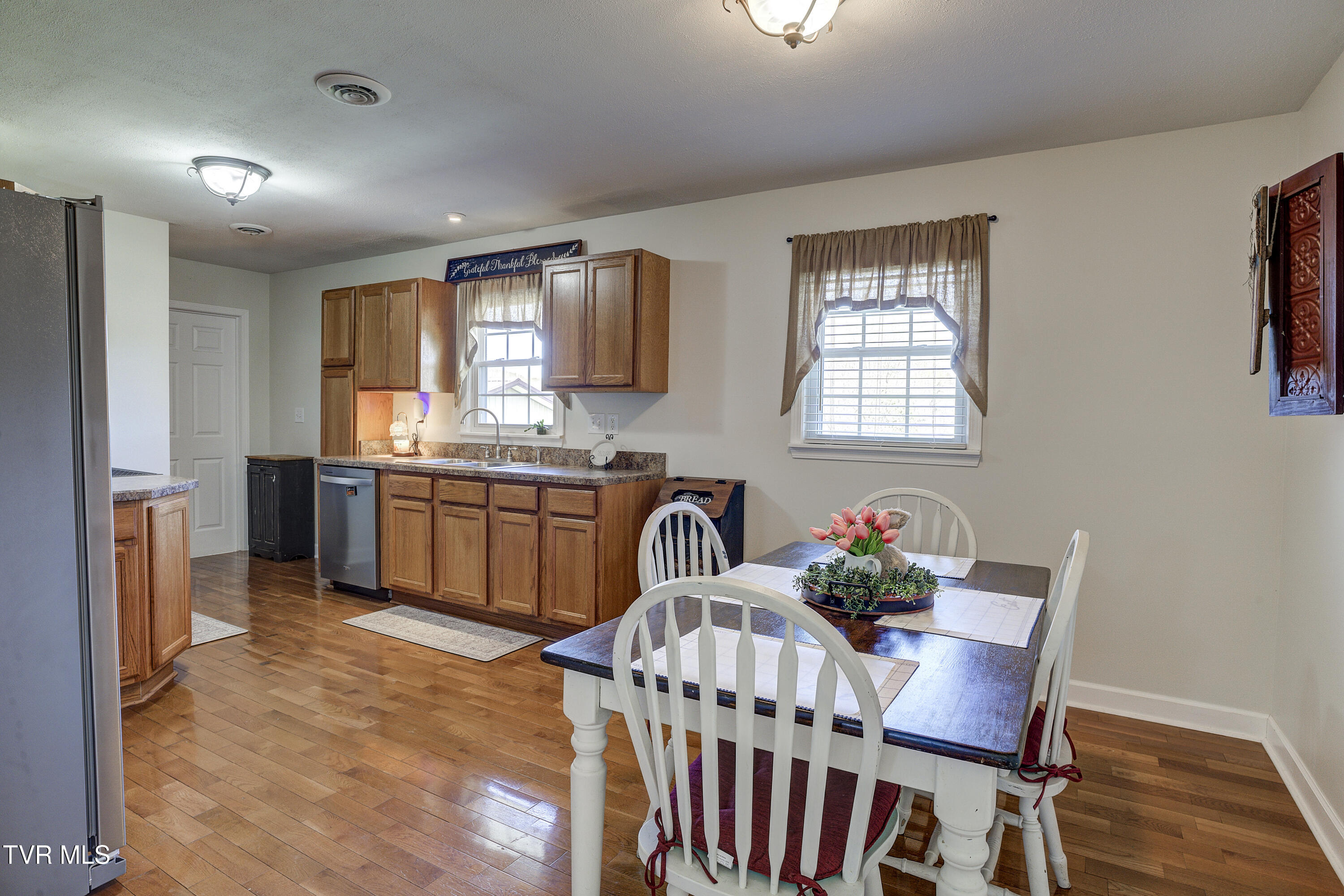 610 Ridgeview Drive Johnson City, TN 37604 - Photo 7 of 54 Ridgefield-4